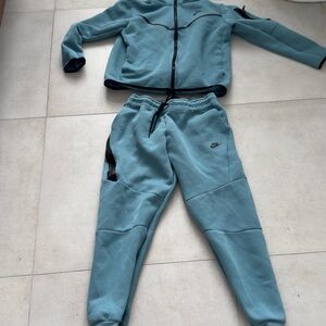 Nike Teal Jacket with Black Accents